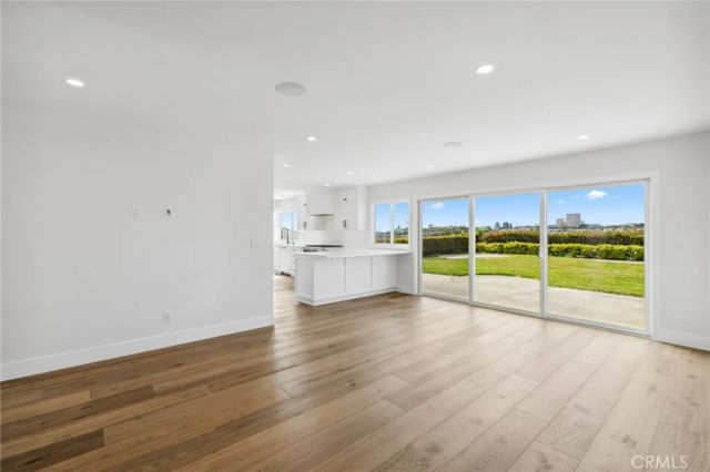 1027 Tiller Way, Corona Del Mar, CA 92625