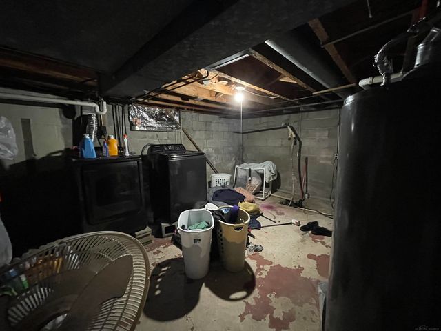 3240 Weigl Road, Saginaw, MI 48609