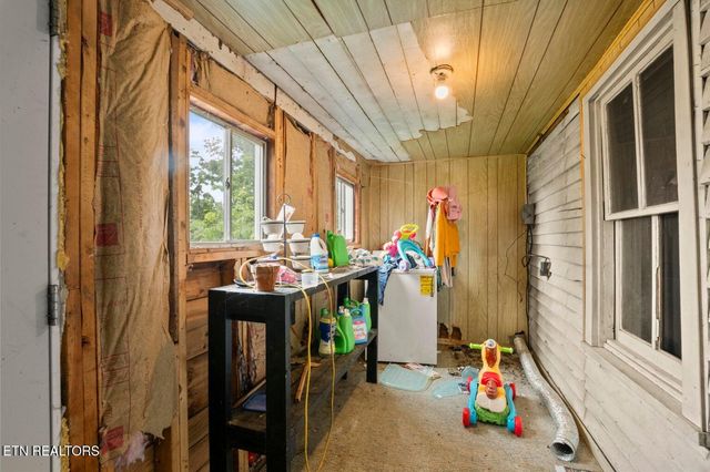 138 Bethlehem Lane, Lafollette, TN 37766