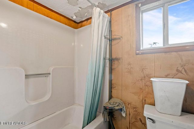 138 Bethlehem Lane, Lafollette, TN 37766