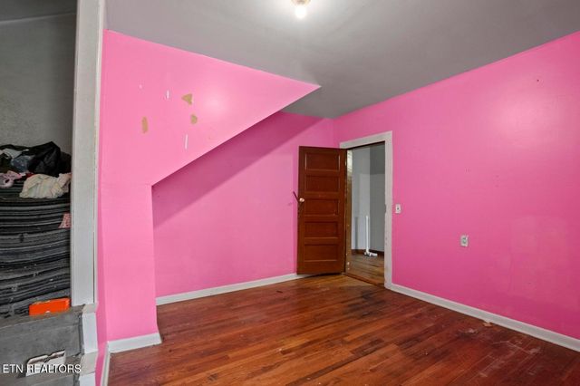 138 Bethlehem Lane, Lafollette, TN 37766