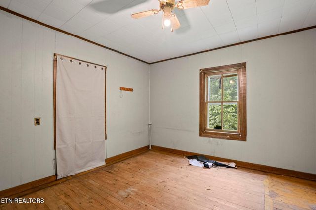 138 Bethlehem Lane, Lafollette, TN 37766