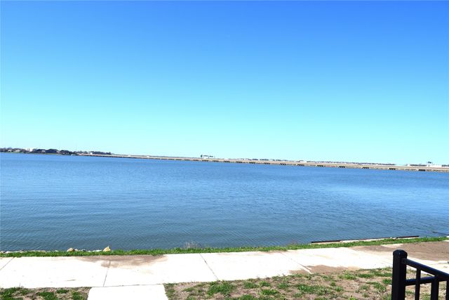 804 War Admiral Drive, Rowlett, TX 75088