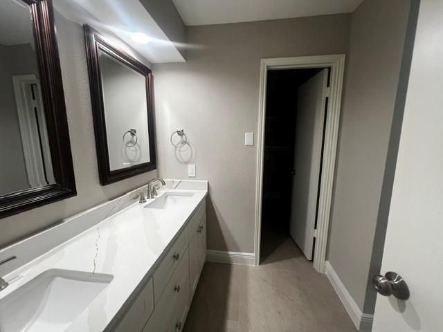 3230 Meadway Drive, Houston, TX 77082