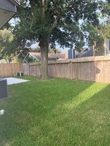 3230 Meadway Drive, Houston, TX 77082