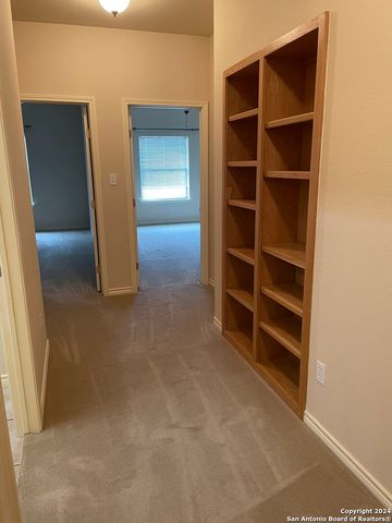 432 HERFF ST, Boerne, TX 78006