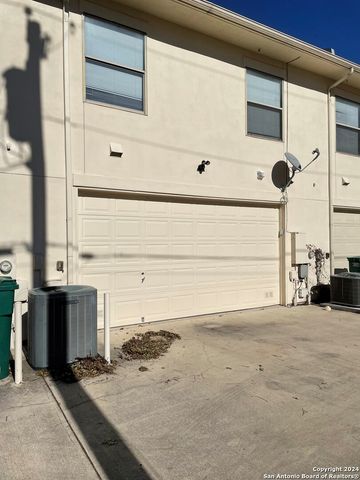 432 HERFF ST, Boerne, TX 78006