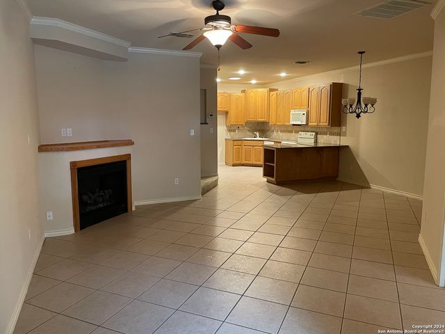 432 HERFF ST, Boerne, TX 78006