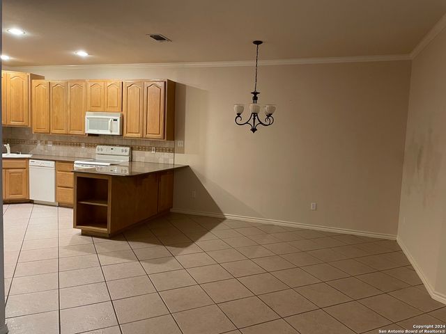 432 HERFF ST, Boerne, TX 78006