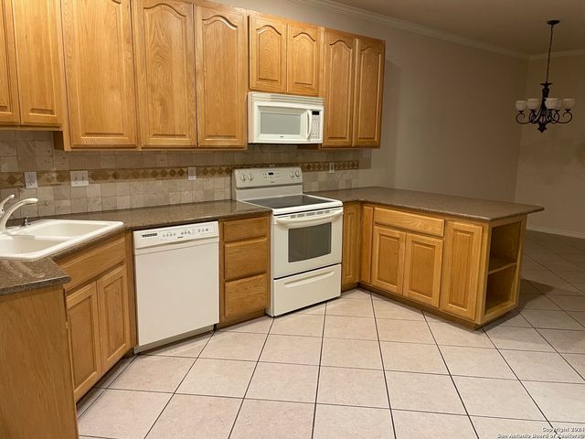 432 HERFF ST, Boerne, TX 78006