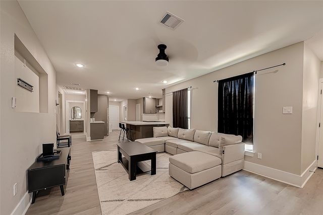 3014 Delia Street, Houston, TX 77026