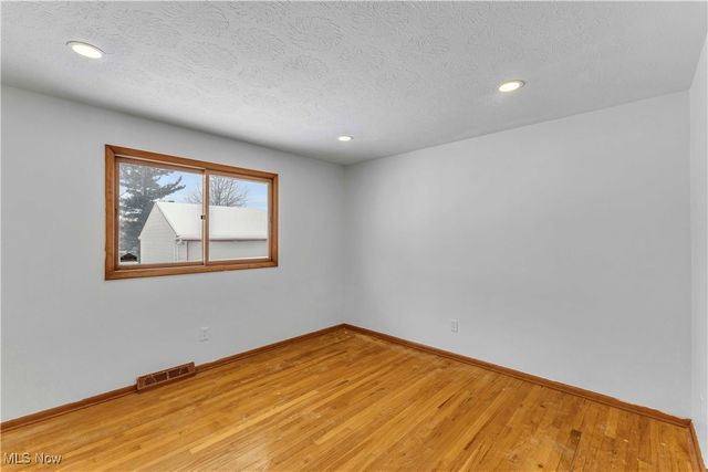 14808 James Avenue, Maple Heights, OH 44137