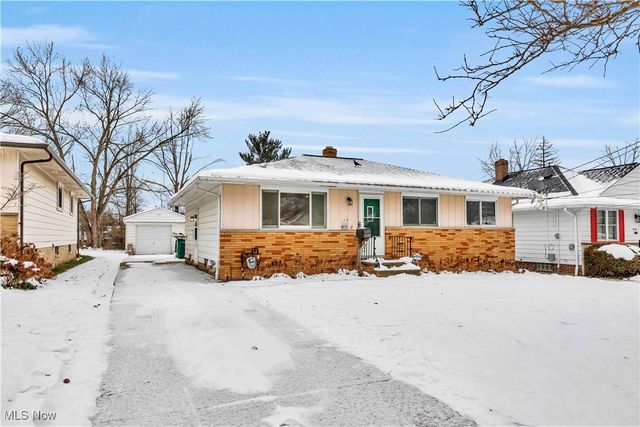 14808 James Avenue, Maple Heights, OH 44137