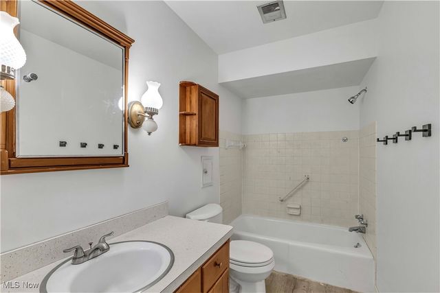 14808 James Avenue, Maple Heights, OH 44137