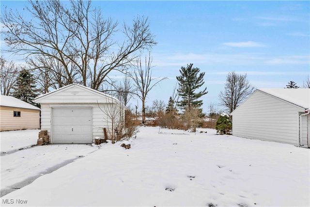 14808 James Avenue, Maple Heights, OH 44137