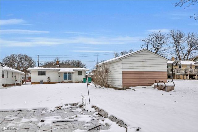 14808 James Avenue, Maple Heights, OH 44137