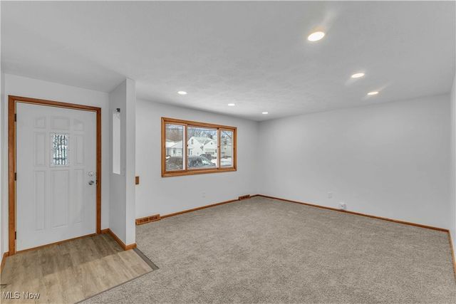 14808 James Avenue, Maple Heights, OH 44137