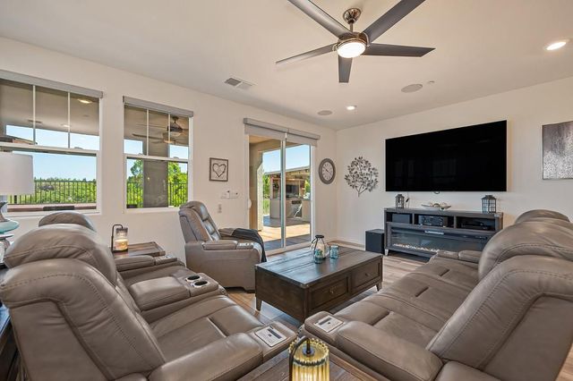 308 Cabra Ct, Lincoln, CA 95648