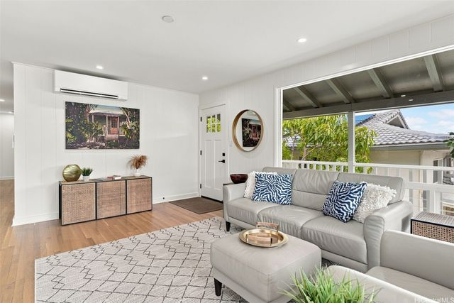 3237 Olu Street, Honolulu, HI 96816
