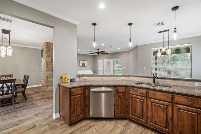 5562 Denmans LOOP, Belton, TX 76513