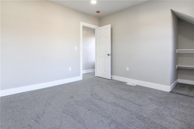 5815 Peery Avenue, Kansas City, MO 64126