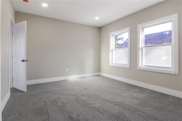 5815 Peery Avenue, Kansas City, MO 64126