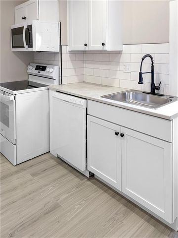 5815 Peery Avenue, Kansas City, MO 64126