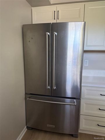 16974 Cristina Court, Clinton Township, MI 48038