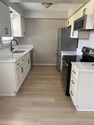 16974 Cristina Court, Clinton Township, MI 48038