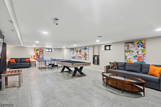 78 Glen Ave, Roseland Boro, NJ 07068