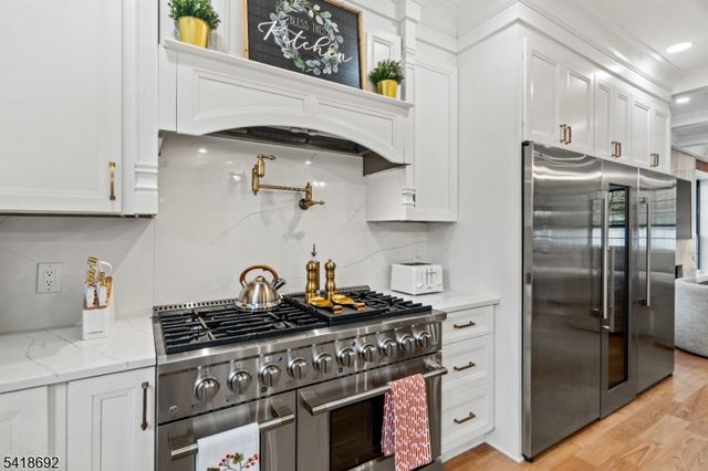 78 Glen Ave, Roseland Boro, NJ 07068