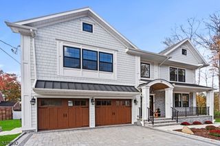 78 Glen Ave, Roseland Boro, NJ 07068