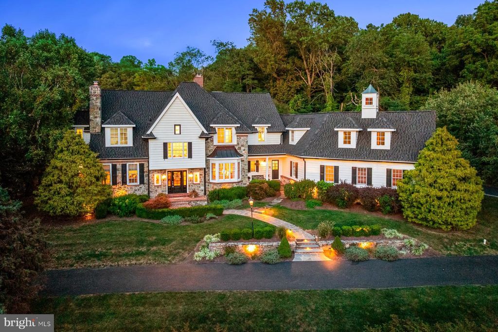 1901 PARKERHILL LN, Chester Springs, PA 19425