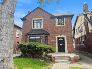 17152 Ohio Street, Detroit, MI 48221