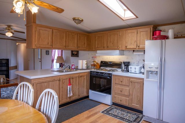 N9494 Johnsburg Road, Necedah, WI 54646