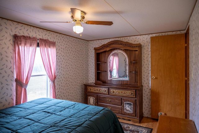 N9494 Johnsburg Road, Necedah, WI 54646