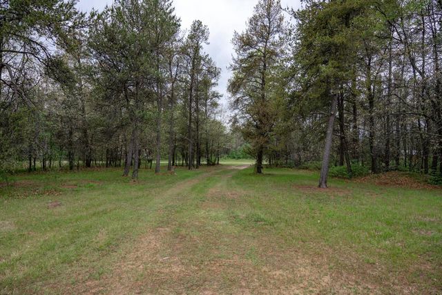 N9494 Johnsburg Road, Necedah, WI 54646