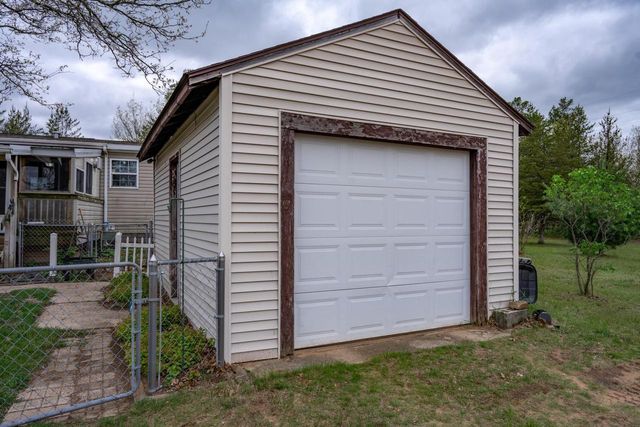N9494 Johnsburg Road, Necedah, WI 54646