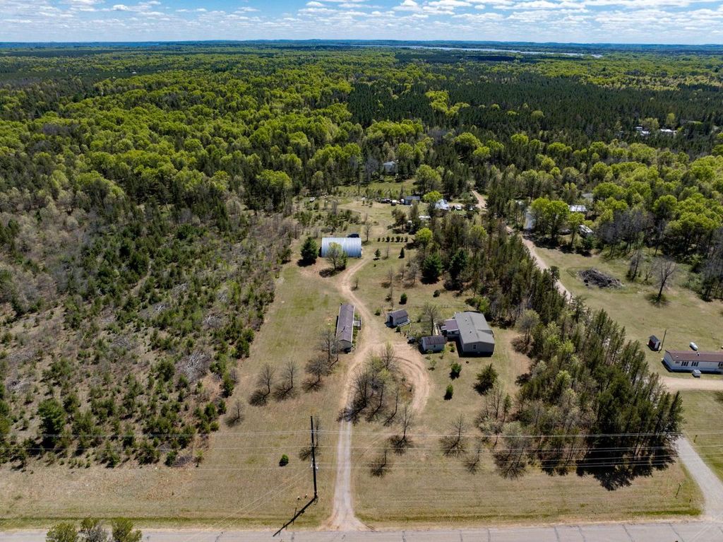 N9494 Johnsburg Road, Necedah, WI 54646