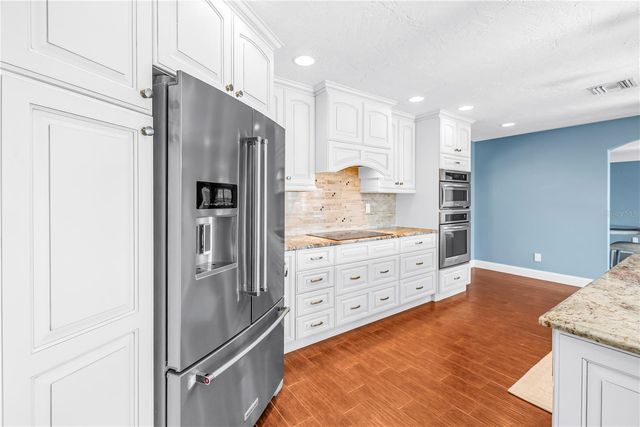 1964 MASSACHUSETTS AVENUE NE, St Petersburg, FL 33703