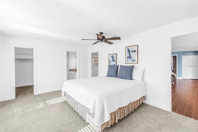 1964 MASSACHUSETTS AVENUE NE, St Petersburg, FL 33703