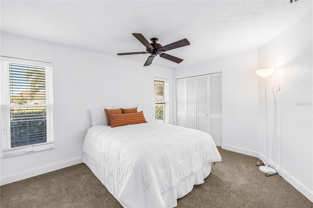 1964 MASSACHUSETTS AVENUE NE, St Petersburg, FL 33703