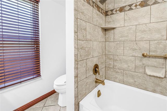 1964 MASSACHUSETTS AVENUE NE, St Petersburg, FL 33703