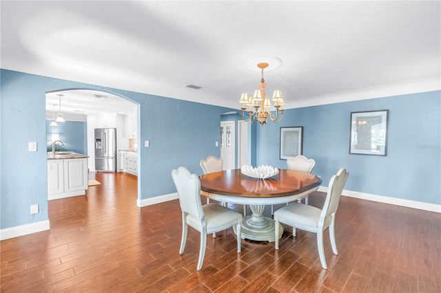 1964 MASSACHUSETTS AVENUE NE, St Petersburg, FL 33703