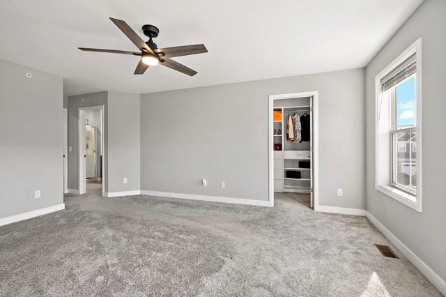 18384 Glastonbury Drive, Lakeville, MN 55044