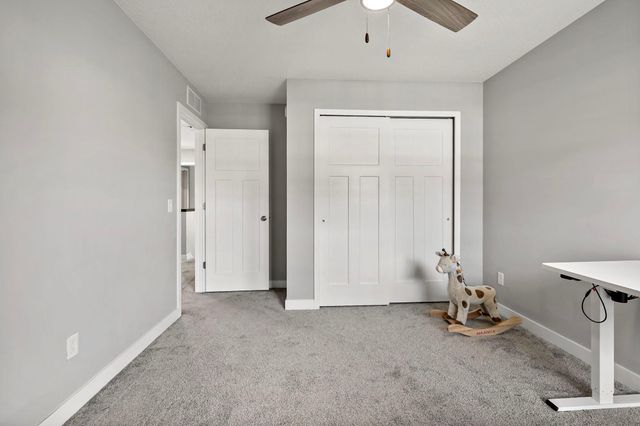 18384 Glastonbury Drive, Lakeville, MN 55044