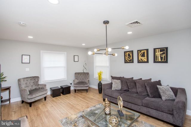 54 MARCHMONT LN, Willingboro, NJ 08046