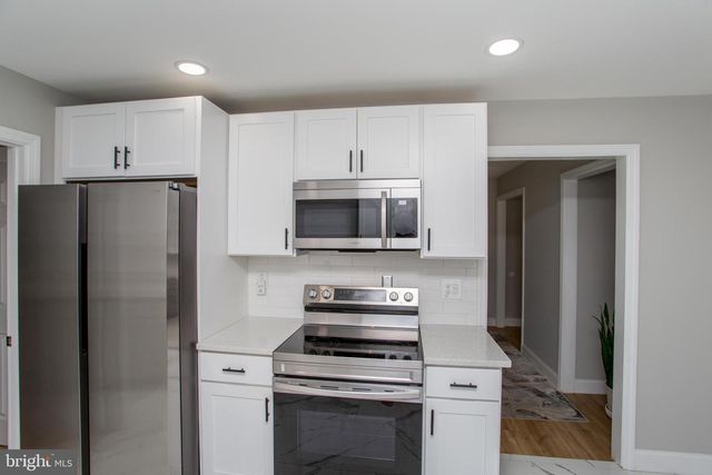 54 MARCHMONT LN, Willingboro, NJ 08046