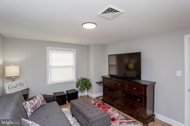 54 MARCHMONT LN, Willingboro, NJ 08046