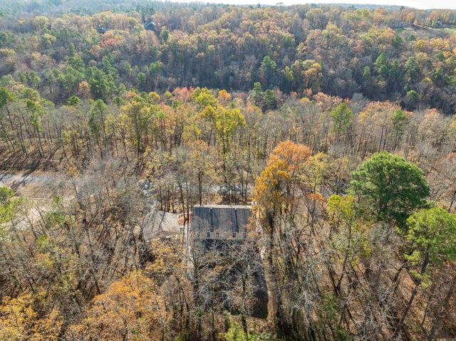 300 Razorback Road, Hot Springs, AR 71913